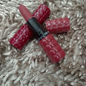 Matte Lipstick