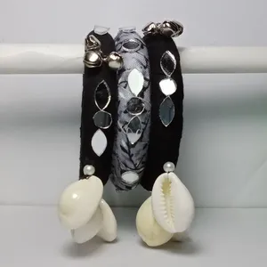 Shell & shine bangle set